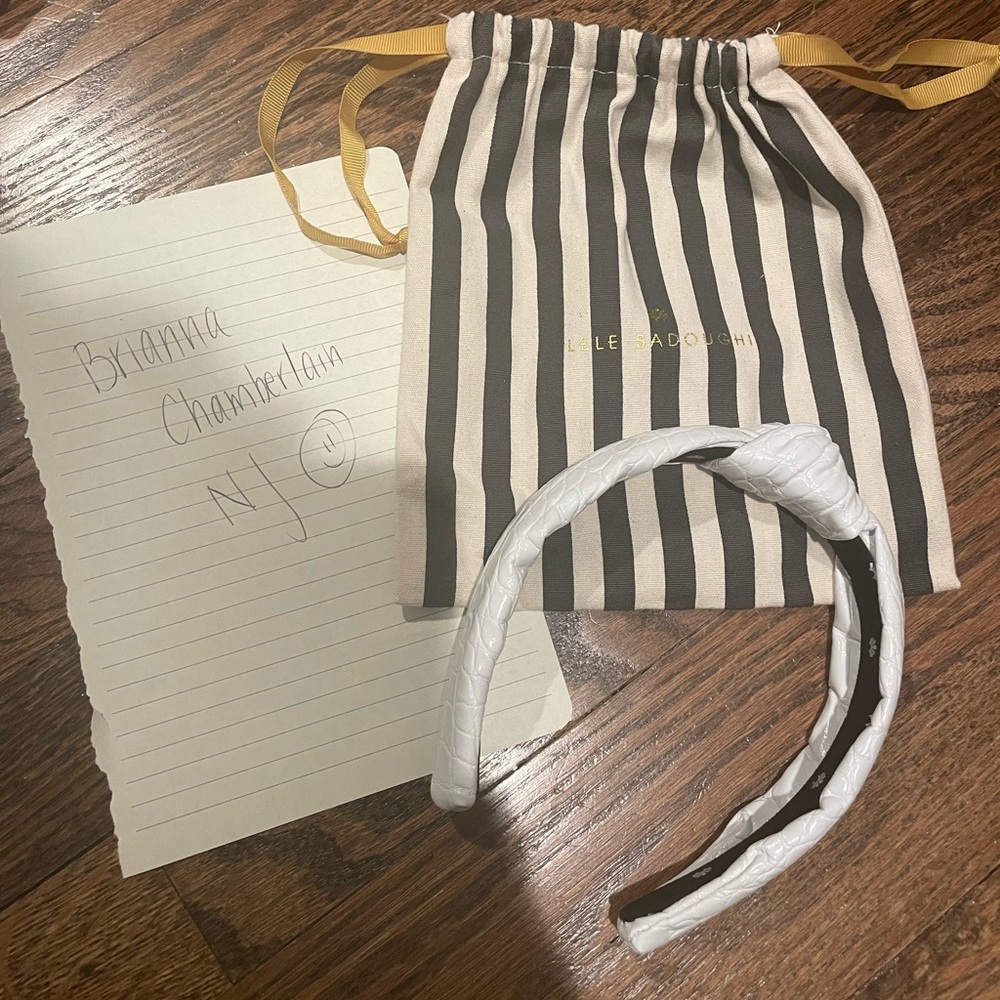 🤍 NWOT Lele Sadoughi faux leather headband